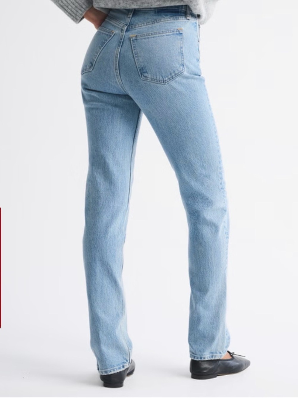 NWT Abercrombie 90’s straight ultra high rise light/medium wash Women’s Jeans